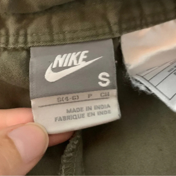 Nike Y2K Women’s Bermuda Cargo Shorts Convertible Green Size Small  100% Cotton - Picture 9 of 13